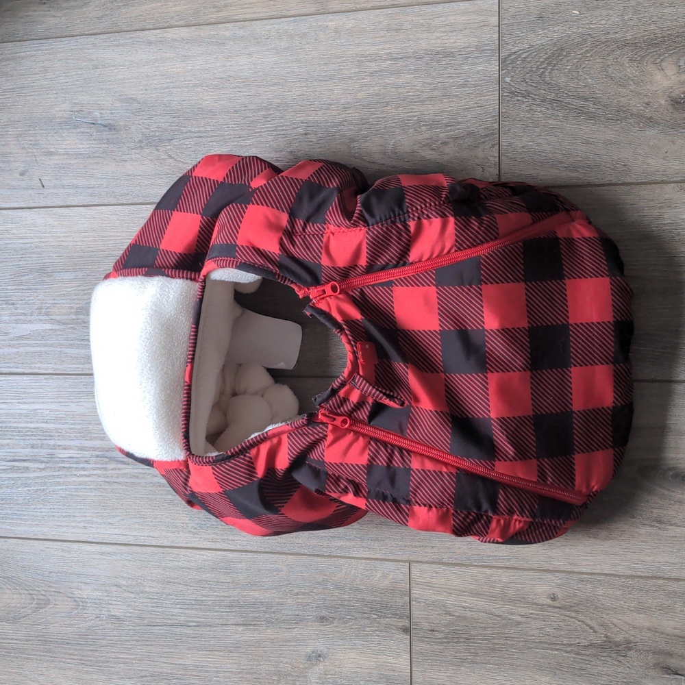 Red and black buffalo print carseat cover